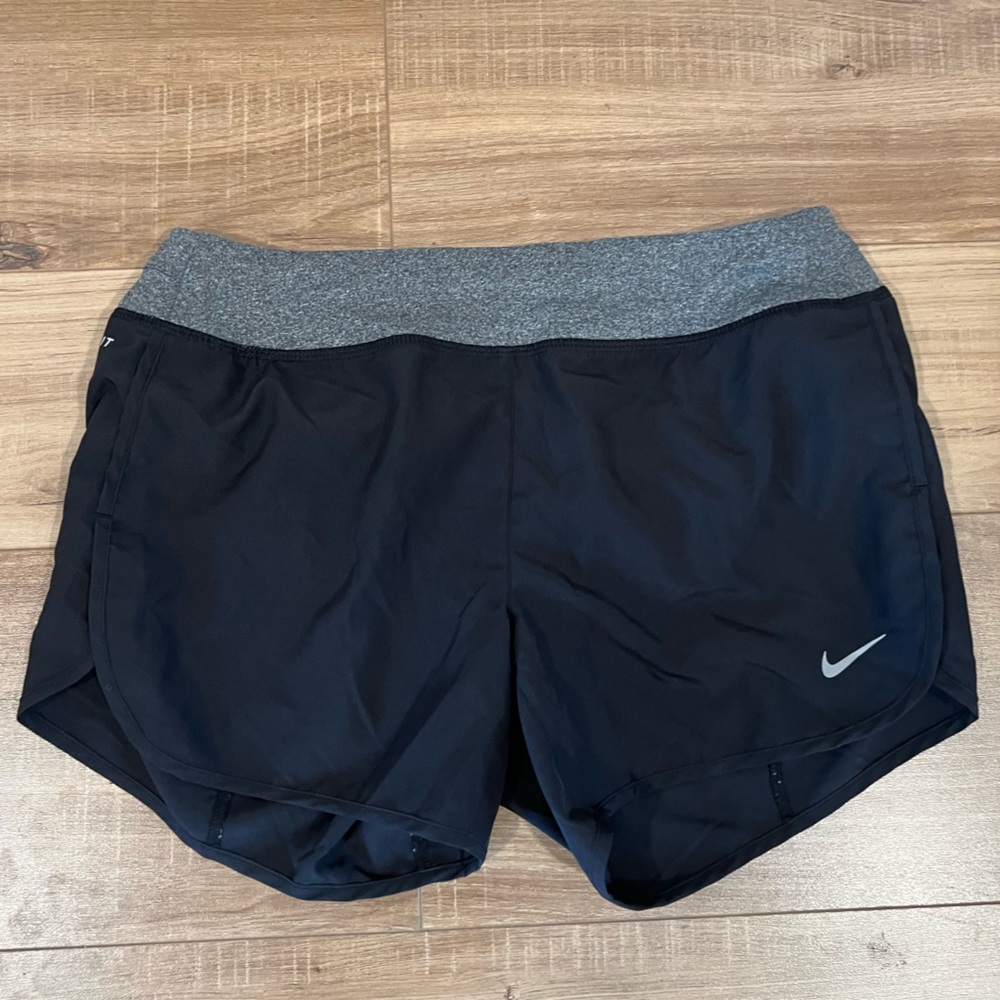 NIKE DRY FIT SHORT